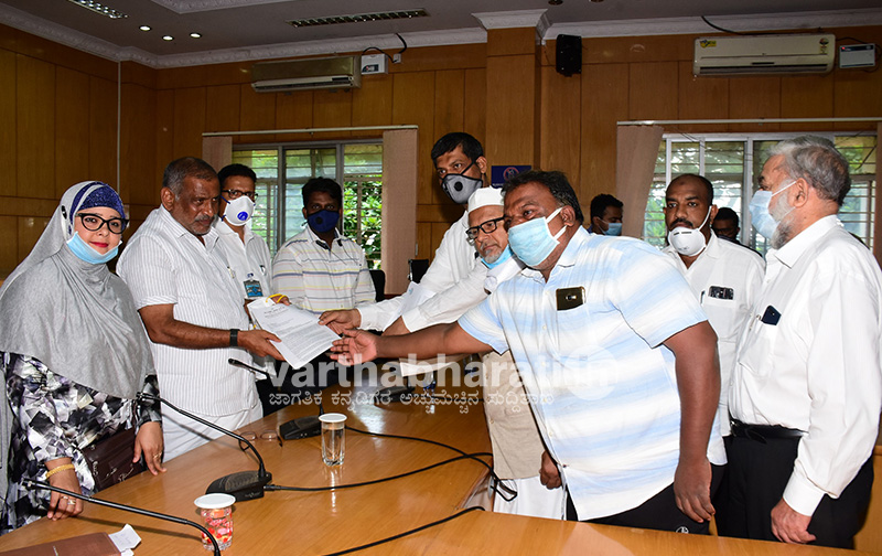 ಮಾಧ್ಯಮಗಳು ಸತ್ಯ ತಿಳಿಸುವ ಮೂಲಕ ಒಂದು ಸಮುದಾಯದ ಮೇಲಿರುವ ಅಪವಾದ ತೊಡೆದು ಹಾಕಬೇಕು