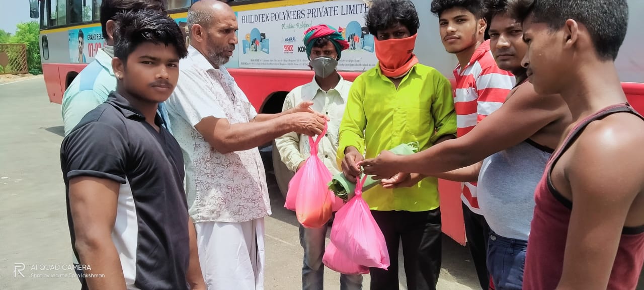 ಊರಿಗೆ ತೆರಳಲು ಸಹಕರಿಸುವ ಜತೆಗೆ ಊಟವನ್ನೂ ಕಟ್ಟಿ ಕೊಟ್ಟ ಜೋಕಟ್ಟೆ ನಾಗರಿಕ ಹೋರಾಟ ಸಮಿತಿ !