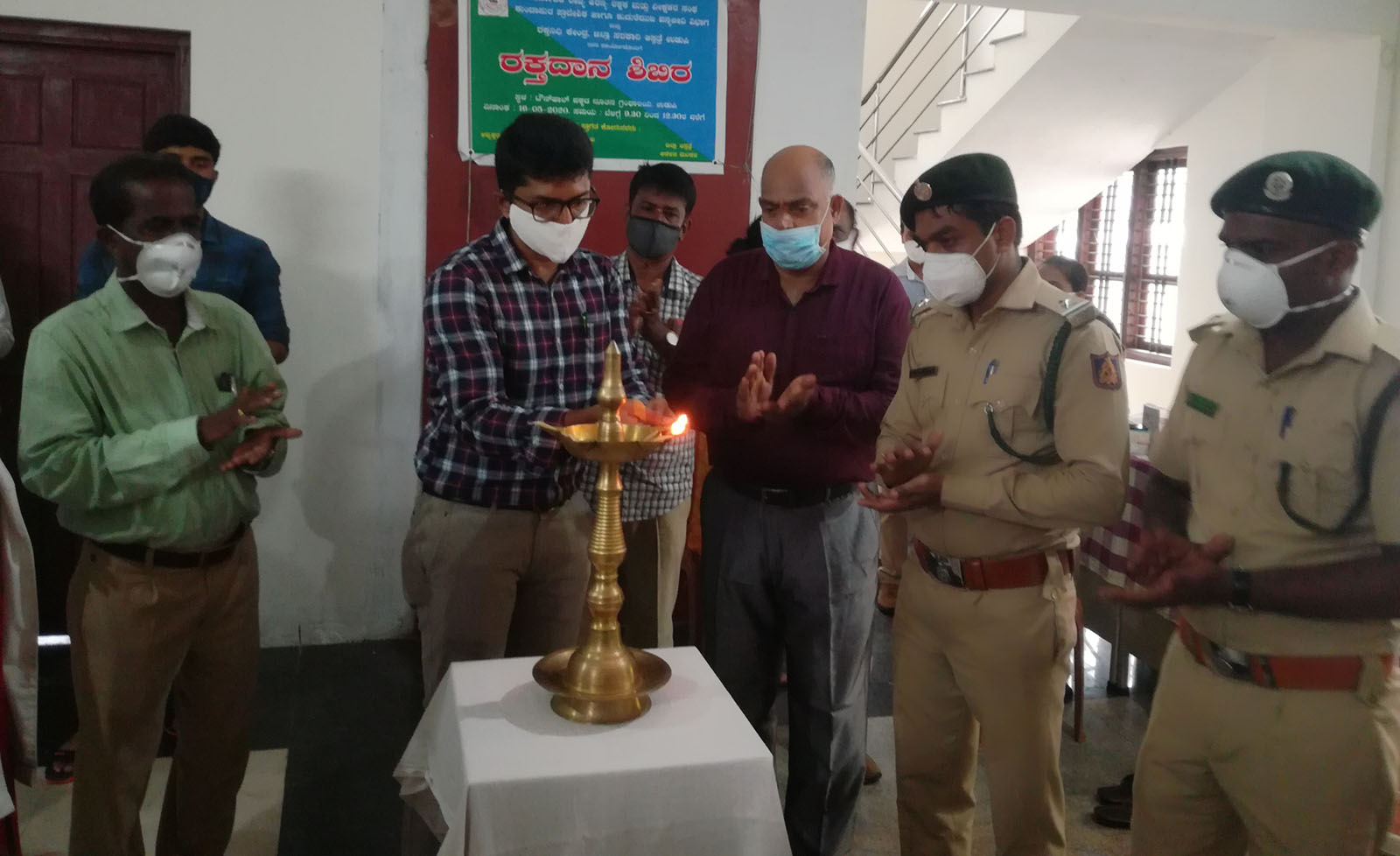 ಉಡುಪಿ: ರಕ್ತದಾನ ಮಾಡಿ ಮಾದರಿಯಾದ ಡಿಎಫ್‌ಓ ಆಶೀಶ್ ರೆಡ್ಡಿ