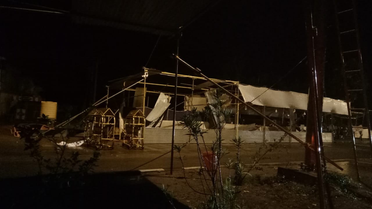 ಹೆಜಮಾಡಿ: ಗಾಳಿ ಮಳೆಗೆ ಹಾರಿದ ಚೆಕ್ ಪೋಸ್ಟ್ ತಗಡು ಚಪ್ಪರ