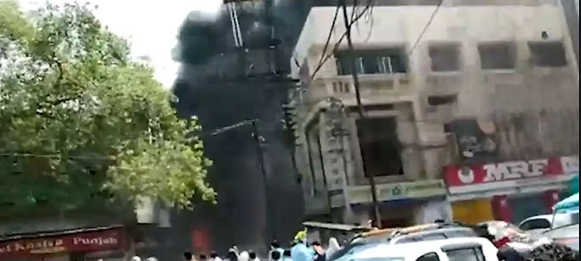 ಮೂರಂತಸ್ತಿನ ಕಟ್ಟಡದಲ್ಲಿ ಭಾರೀ ಅಗ್ನಿ ದುರಂತ: ಕನಿಷ್ಠ ಏಳು ಮಂದಿ ಸಜೀವದಹನ