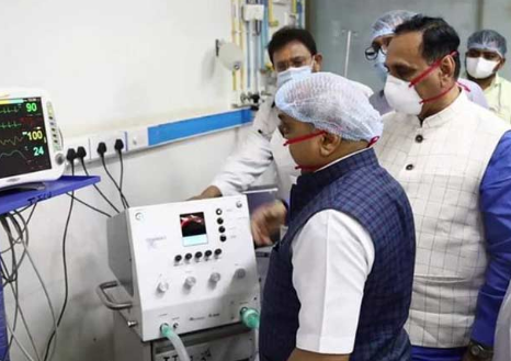 ‘ನಕಲಿ’ ವೆಂಟಿಲೇಟರ್ ಉದ್ಘಾಟಿಸಿ ನಗೆಪಾಟಲಿಗೀಡಾದ ಗುಜರಾತ್ ಸಿಎಂ