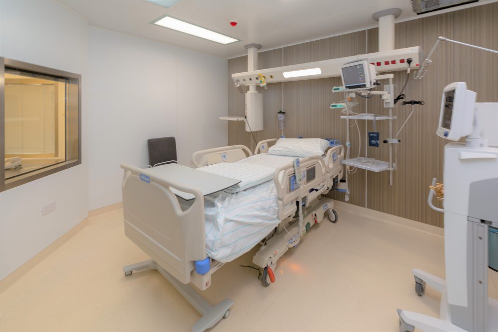 ಈದುಲ್ ಫಿತ್ರ್ ದಿನ ‘ದಾನ’ವಾಗಿ ಊರಿನ ಆಸ್ಪತ್ರೆಗೆ ಸುಸಜ್ಜಿತ ಐಸಿಯು ಘಟಕ ಕೊಡುಗೆ ನೀಡಿದ ಮುಸ್ಲಿಮರು