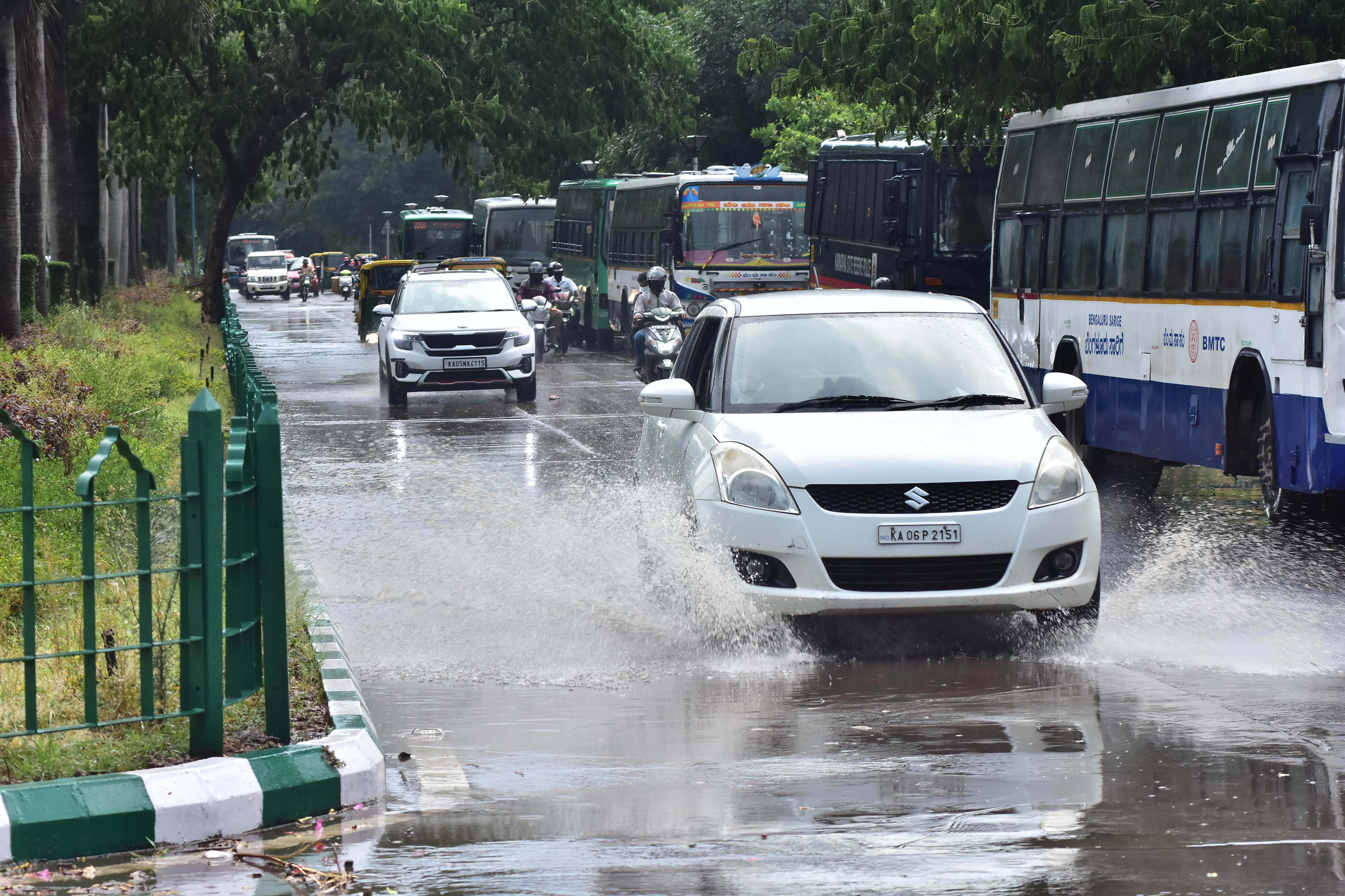 ಸಿಲಿಕಾನ್ ಸಿಟಿಯಲ್ಲಿ ಮಳೆ ಅವಾಂತರ ತಡೆಯಲು ಪಾಲಿಕೆ ಮುಂಜಾಗ್ರತಾ ಕ್ರಮ