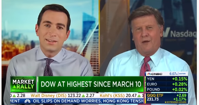 ‘ನೀವು ಟ್ರಂಪ್ ರನ್ನು ಓಲೈಸುತ್ತಿದ್ದೀರಿ’: ನೇರ ಪ್ರಸಾರದಲ್ಲಿ ಸಹೋದ್ಯೋಗಿಗೆ ತರಾಟೆಗೈದ ಸಿಎನ್ ಬಿಸಿ ಆ್ಯಂಕರ್ !