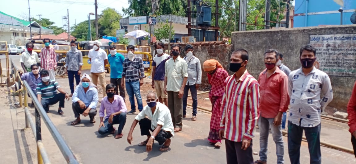 ಲೇಡಿಗೋಷನ್ ಆಸ್ಪತ್ರೆ, ಬೀದಿಬದಿ ವ್ಯಾಪಾರ ವಲಯ ತಾತ್ಕಾಲಿಕ ಮಾರುಕಟ್ಟೆ ನಿರ್ಮಾಣ