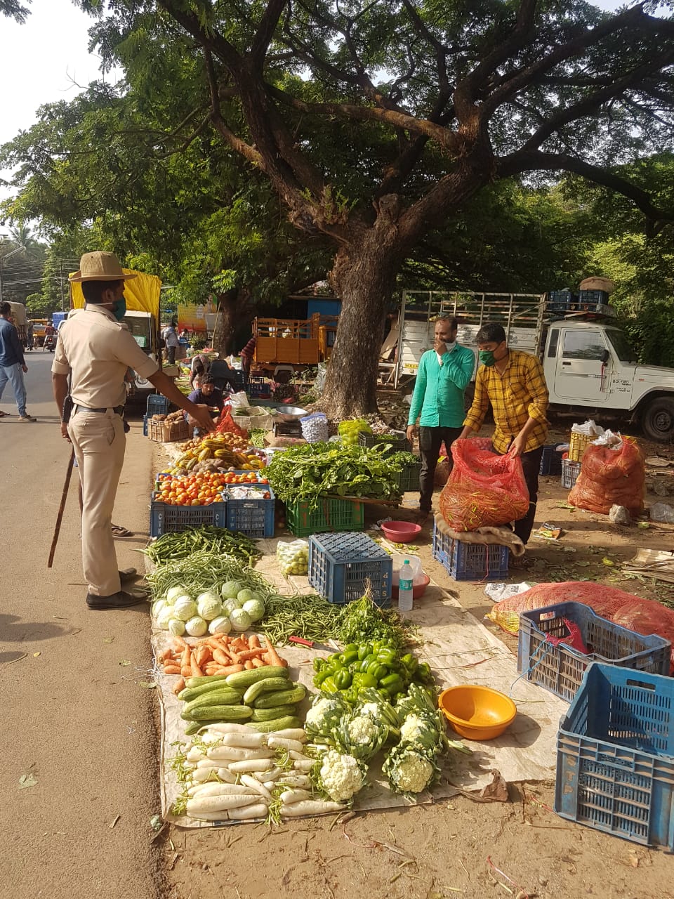 ಉಡುಪಿ: ವಾರದ ಸಂತೆ ಅರ್ಧಕ್ಕೆ ಮೊಟಕು