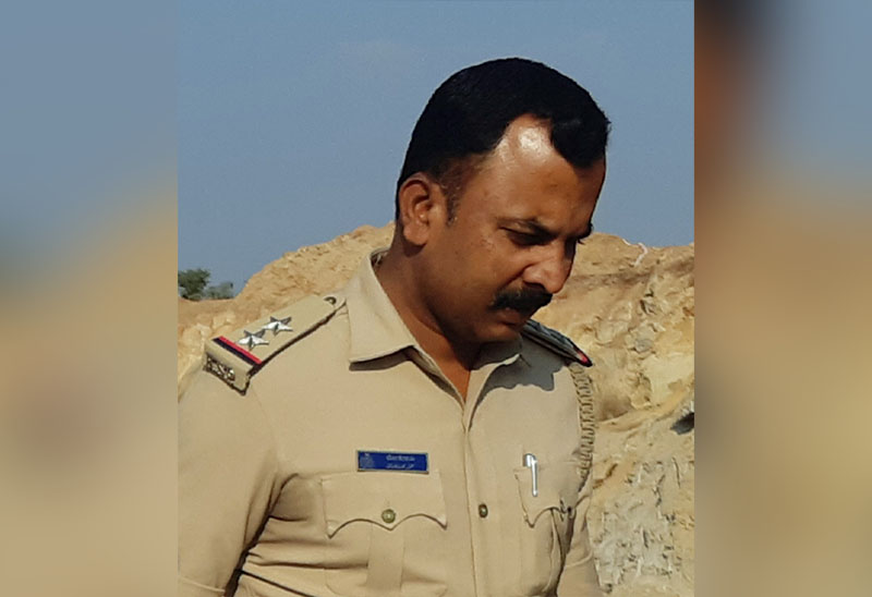 ಮೈಸೂರು: ರೌಡಿ ಶೀಟರ್ ಜೊತೆ ಪಾರ್ಟಿ ಮಾಡಿದ್ದ ಫೋಟೋ ವೈರಲ್; ಪಿಎಸ್‍ಐ ಲೋಕೇಶ್ ಅಮಾನತು