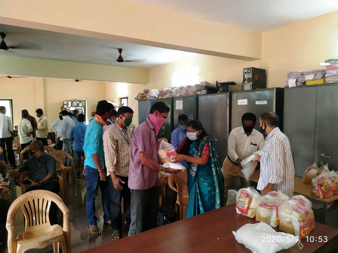 ಮೂಡುಬಿದಿರೆ: ಗ್ರಾಮ ಸಹಾಯಕರಿಗೆ ಆಹಾರ ಕಿಟ್ ವಿತರಣೆ