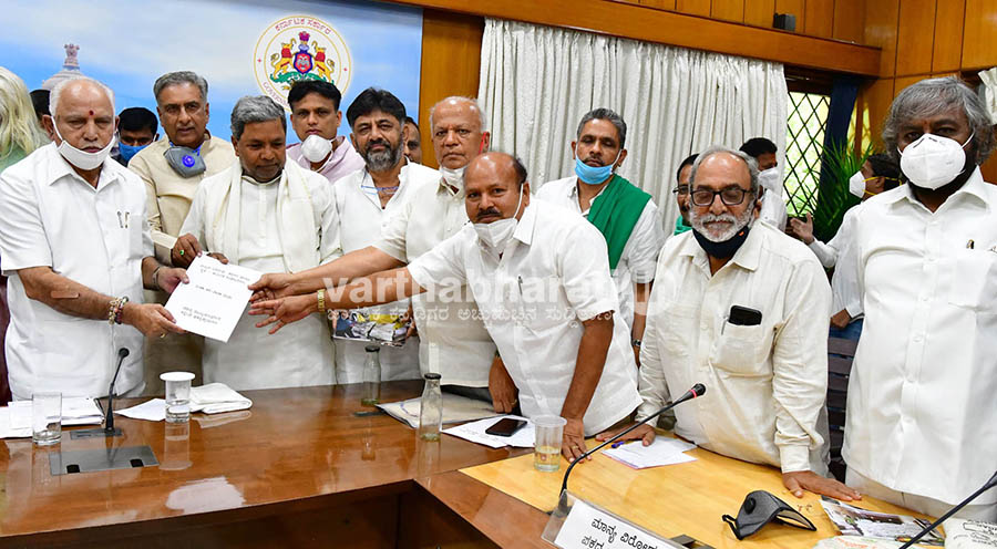 ಕೊರೋನ ವೈರಸ್, ಲಾಕ್‍ಡೌನ್‍: 50 ಸಾವಿರ ಕೋಟಿ ರೂ.ಗಳ ವಿಶೇಷ ಪ್ಯಾಕೇಜ್ ಘೋಷಿಸಲು ಸಿದ್ದರಾಮಯ್ಯ ಒತ್ತಾಯ