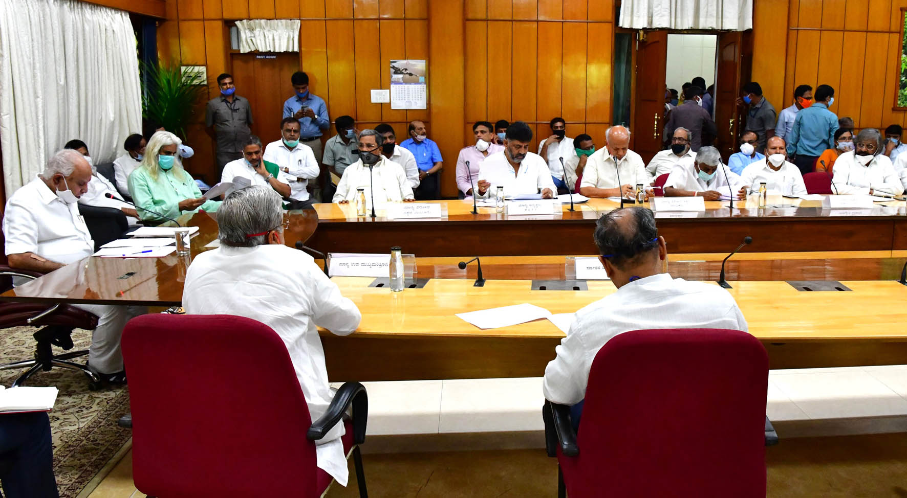 ಸಚಿವರಿಗೆ ವಿಶಾಲ ಮನೋಭಾವ ಇಲ್ಲದಿರುವುದು ನಾಚಿಕೆಗೇಡಿನ ಸಂಗತಿ: ಡಿ.ಕೆ.ಶಿವಕುಮಾರ್