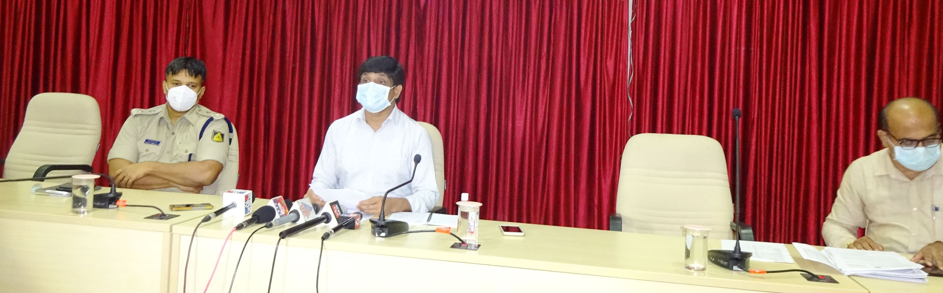 ಕೋವಿಡ್-19: ಕ್ವಾರಂಟೈನ್ ನಿರ್ಧಾರದ ಅಧಿಕಾರ ಜಿಲ್ಲಾಧಿಕಾರಿಗೆ