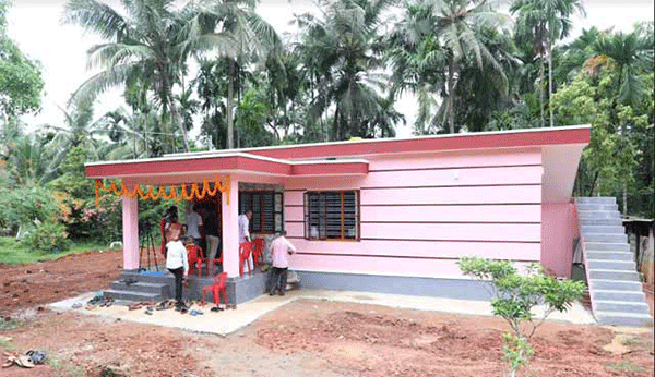 ಮಡಂತ್ಯಾರು: ‘ಸ್ನೇಹಾಲಯ’ದ ನೆರವಿನಿಂದ ನಿರ್ಮಿಸಿದ ಮನೆ ಫಲಾನುಭವಿಗೆ ಹಸ್ತಾಂತರ