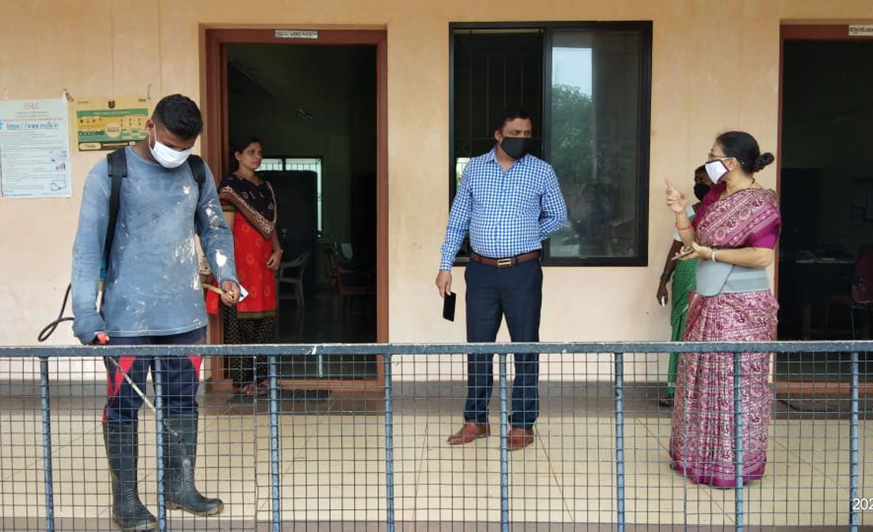 ಸಂಪೂರ್ಣ ಸ್ಯಾನಟೈಸ್‌ಗೊಳಗಾದ ಉಡುಪಿ ಬೋರ್ಡ್ ಹೈಸ್ಕೂಲ್