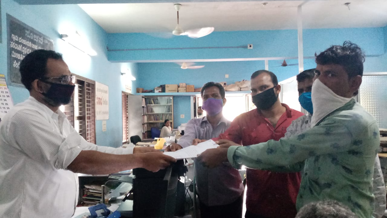 ನಾಟೇಕಲ್, ಉರುಮನೆಯಲ್ಲಿ ತ್ಯಾಜ್ಯ ವಿಲೇವಾರಿಗೆ ಕ್ರಮಕೈಗೊಳ್ಳುವಂತೆ ಒತ್ತಾಯಿಸಿ ಡಿವೈಎಫ್‍ಐ ಮನವಿ