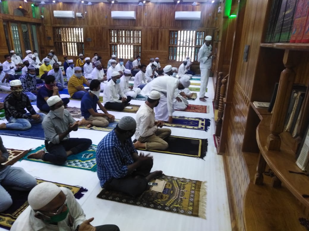 11 ವಾರಗಳ ಬಳಿಕ ಉಡುಪಿ ಜಿಲ್ಲೆಯ ಕೆಲವು ಮಸೀದಿಗಳಲ್ಲಿ ಜುಮಾ ನಮಾಝ್