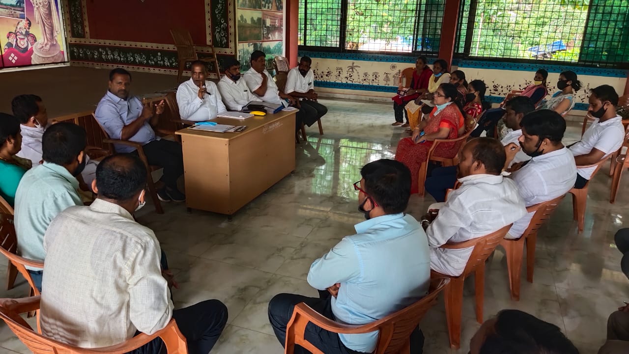 ಪರೀಕ್ಷೆ ಬರೆಯುವ ಎಸೆಸೆಲ್ಸಿ ವಿದ್ಯಾರ್ಥಿಗಳಿಗೆ ಸಾರಿಗೆ ಸಹಿತ ಸಕಲ ವ್ಯವಸ್ಥೆ ಮಾಡಿ: ಅಧಿಕಾರಿಗಳಿಗೆ ಖಾದರ್ ಸೂಚನೆ