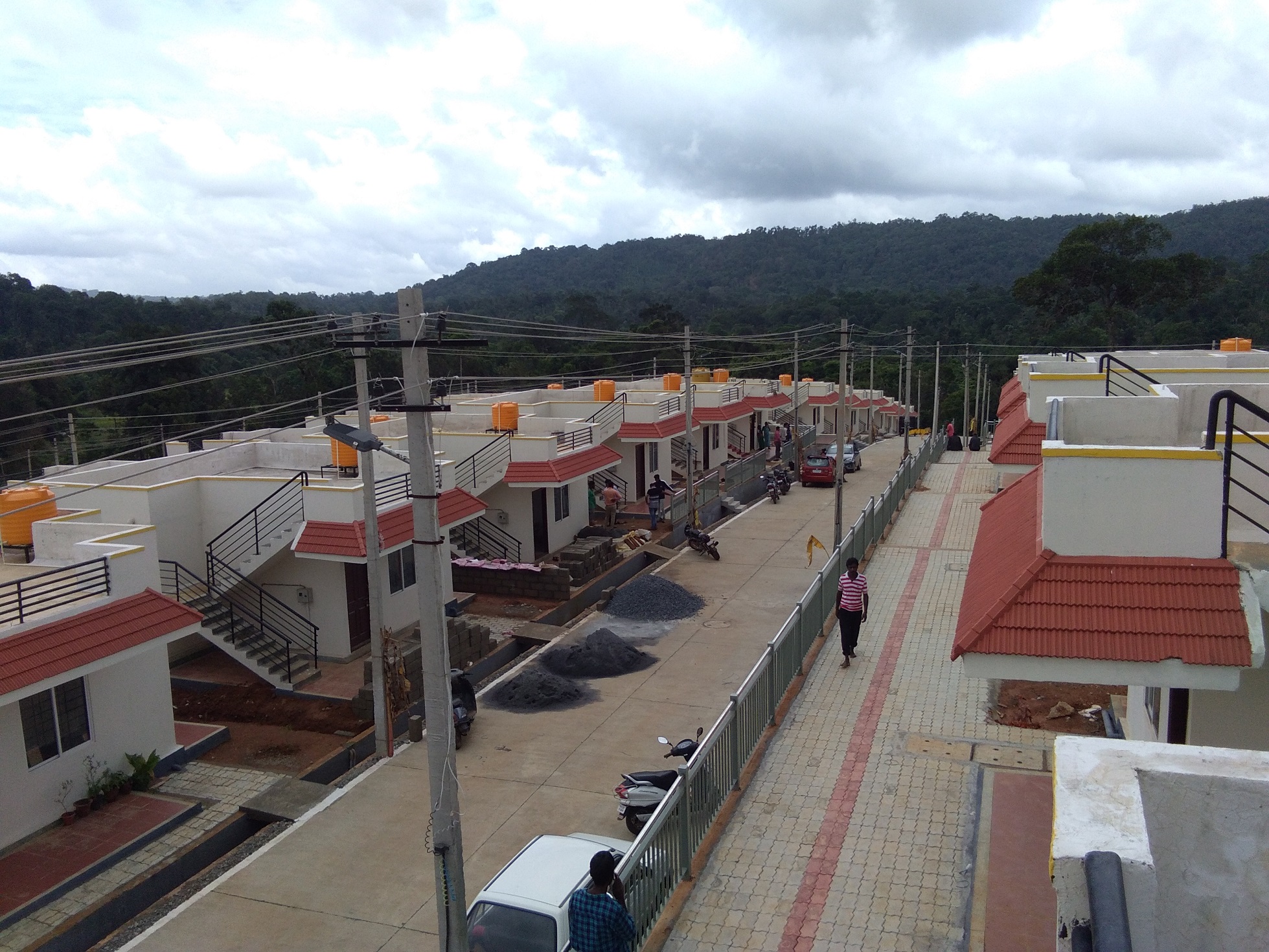 ಮಳೆಹಾನಿ ಸಂತ್ರಸ್ತರಿಗೆ ಮನೆ ಸೇರುವ ಸಂಭ್ರಮ: ಕುಮಾರಸ್ವಾಮಿ ಲೇಔಟ್ ಎಂದು ಹೆಸರಿಡುವ ಅಭಿಲಾಷೆ