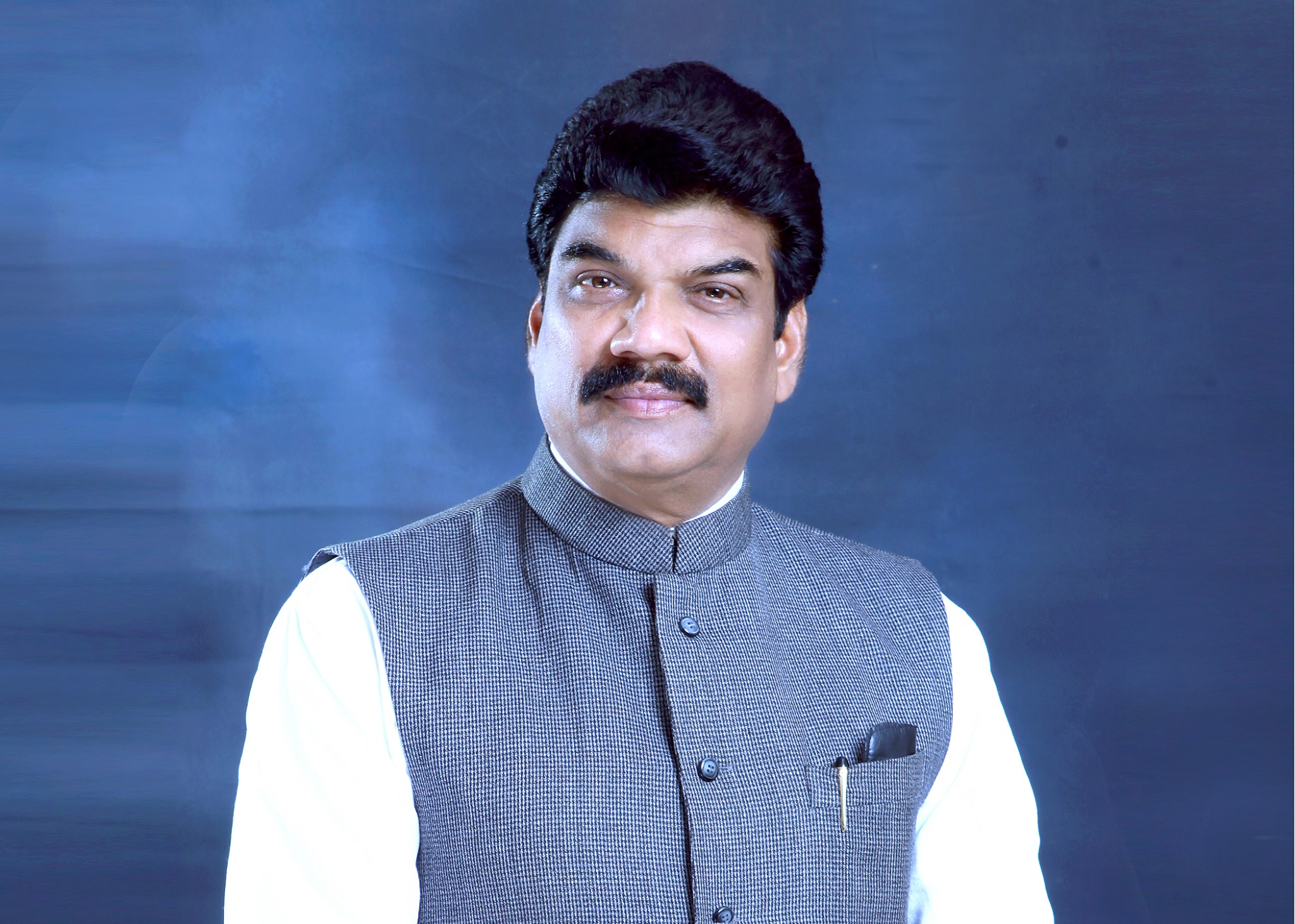 ನೂರಾರು ಕಾರ್ಯಕರ್ತರ ಜೊತೆ ಸುರಕ್ಷಿತ ಅಂತರ ಮರೆತ ಬಿಜೆಪಿ ಮುಖಂಡ