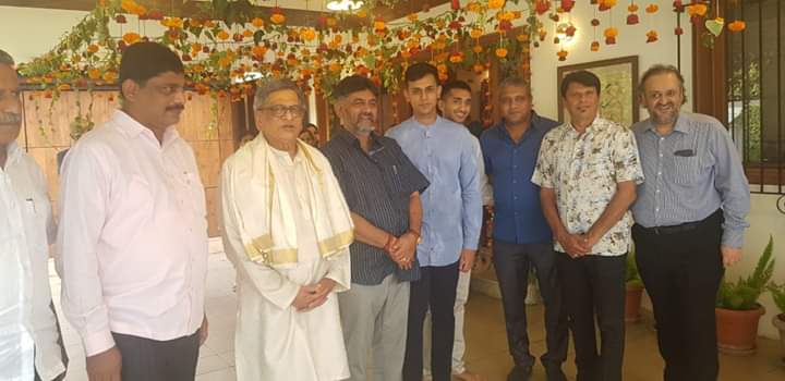 ಎಸ್.ಎಂ. ಕೃಷ್ಣ ಮನೆಯಲ್ಲಿ ಪುತ್ರಿಯ ತಾಂಬೂಲ ಶಾಸ್ತ್ರ ಮುಗಿಸಿದ ಡಿಕೆಶಿ ಕುಟುಂಬ