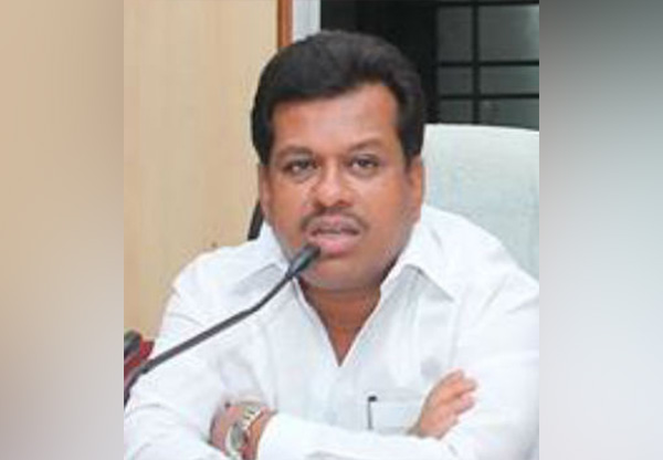 ಮಗನ ಮದುವೆಯಲ್ಲಿ ನಿಯಮ ಉಲ್ಲಂಘನೆ ಆರೋಪ: ಶಾಸಕ ಪರಮೇಶ್ವರ ನಾಯ್ಕ ವಿರುದ್ಧ ಪ್ರಕರಣ ದಾಖಲು