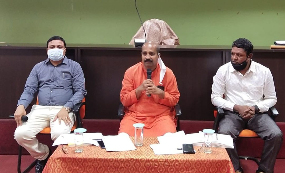 ಸೀಲ್‌ಡೌನ್ ಮನೆಗಳ ಬಗ್ಗೆ ನಗರಸಭೆ ಸದಸ್ಯರಿಗೆ ಮಾಹಿತಿ ನೀಡಿ : ಅಧಿಕಾರಿಗಳಿಗೆ ಶಾಸಕ ರಘುಪತಿ ಭಟ್ ಸೂಚನೆ