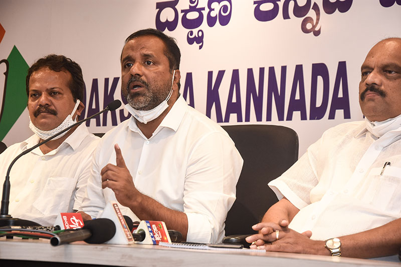 ಅಕ್ರಮ ಮರಳುಗಾರಿಕೆ ಕಡಿವಾಣಕ್ಕೆ ಸ್ಯಾಂಡ್ ಬಝಾರ್ ಆ್ಯಪ್‌ಗೆ ಮರು ಚಾಲನೆ ನಿಡಬೇಕು : ಯು.ಟಿ.ಖಾದರ್