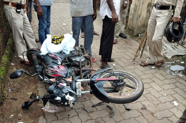 ಮಂಗಳೂರು : ಪೋಸ್ಟ್‌ಮ್ಯಾನ್ ‌ಗೆ ಮಾರಕಾಯುಧದಿಂದ ಹಲ್ಲೆ ; ದೂರು