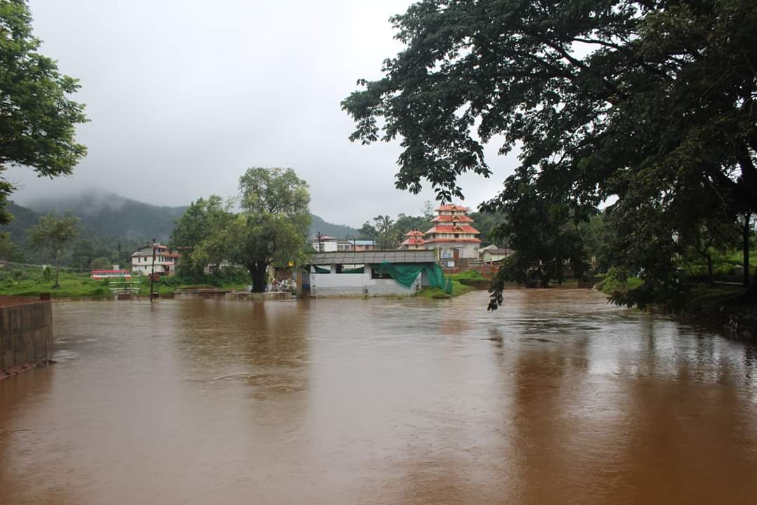 ತಲಕಾವೇರಿ ಮತ್ತು ಭಾಗಮಂಡಲದಲ್ಲಿ ಧಾರಾಕಾರ ಮಳೆ