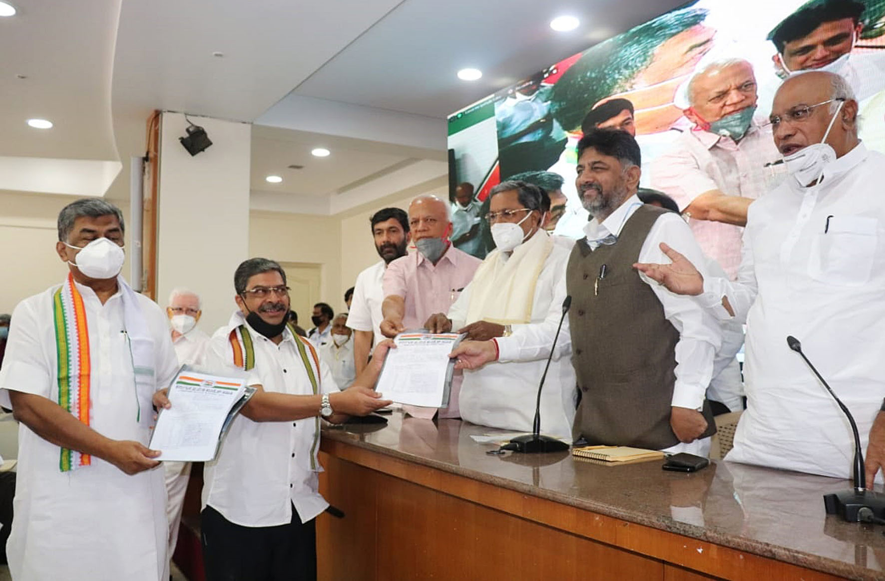 ಹರಿಪ್ರಸಾದ್, ನಸೀರ್ ಅಹಮದ್ ಆಯ್ಕೆ ಒಮ್ಮತದ ತೀರ್ಮಾನ: ಡಿ.ಕೆ.ಶಿವಕುಮಾರ್