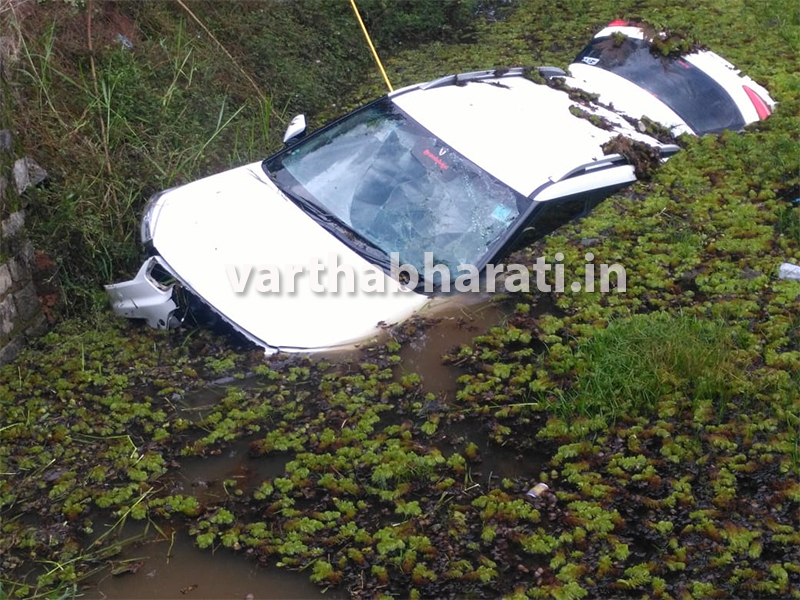 ಬ್ರಹ್ಮಾವರ: ನಿಯಂತ್ರಣ ತಪ್ಪಿ ಕೆರೆಗೆ ಬಿದ್ದ ಕಾರು; ಉದ್ಯಮಿ ಮೃತ್ಯು, ಯುವತಿ ಗಂಭೀರ