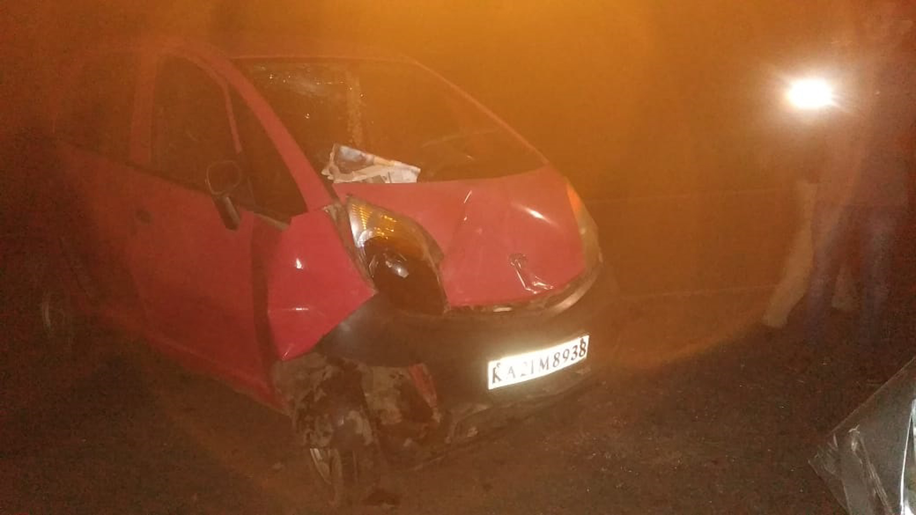 ಮಡಿಕೇರಿ: ಕಾರುಗಳ ನಡುವೆ ಅಪಘಾತ; ಚಾಲಕನ ಸ್ಥಿತಿ ಗಂಭೀರ