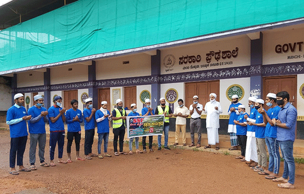 ಮಂಚಿ ಎಸ್ಸೆಸ್ಸಫ್ ನಿಂದ ಸರಕಾರಿ ಪ್ರೌಢಶಾಲೆ ವಠಾರದಲ್ಲಿ ಸ್ವಚ್ಛತಾ ಕಾರ್ಯಕ್ರಮ