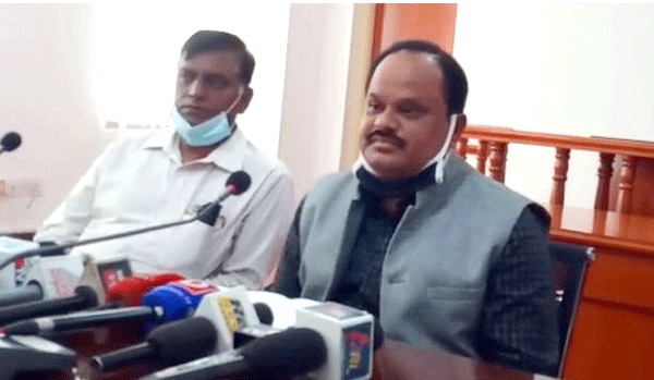 ಕೋವಿಡ್ ಆಸ್ಪತ್ರೆಯಲ್ಲಿ ಮೃತಪಟ್ಟ ಮಹಿಳೆಗೆ ಸೋಂಕು ತಗಲಿಲ್ಲ: ಚಾಮರಾಜನಗರ ಜಿಲ್ಲಾಧಿಕಾರಿ