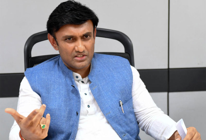 ಸಚಿವ ಸುಧಾಕರ್‌ ಪತ್ನಿ, ಮಗಳಿಗೂ ಕೊರೋನ ವೈರಸ್‌ ಸೋಂಕು