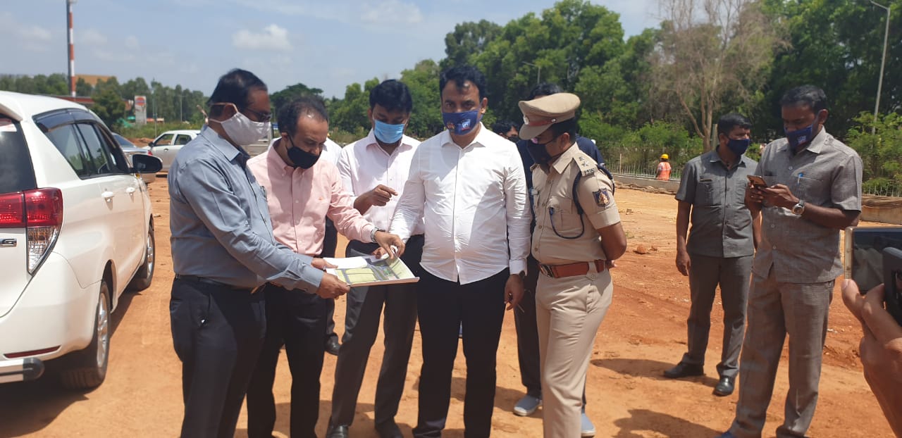 ಕೆಂಪೇಗೌಡರ ಪ್ರತಿಮೆ ಸ್ಥಾಪನೆಗೆ ಭೂಮಿಪೂಜೆ : ಸ್ಥಳ ಪರಿಶೀಲಿಸಿದ ಡಿಸಿಎಂ