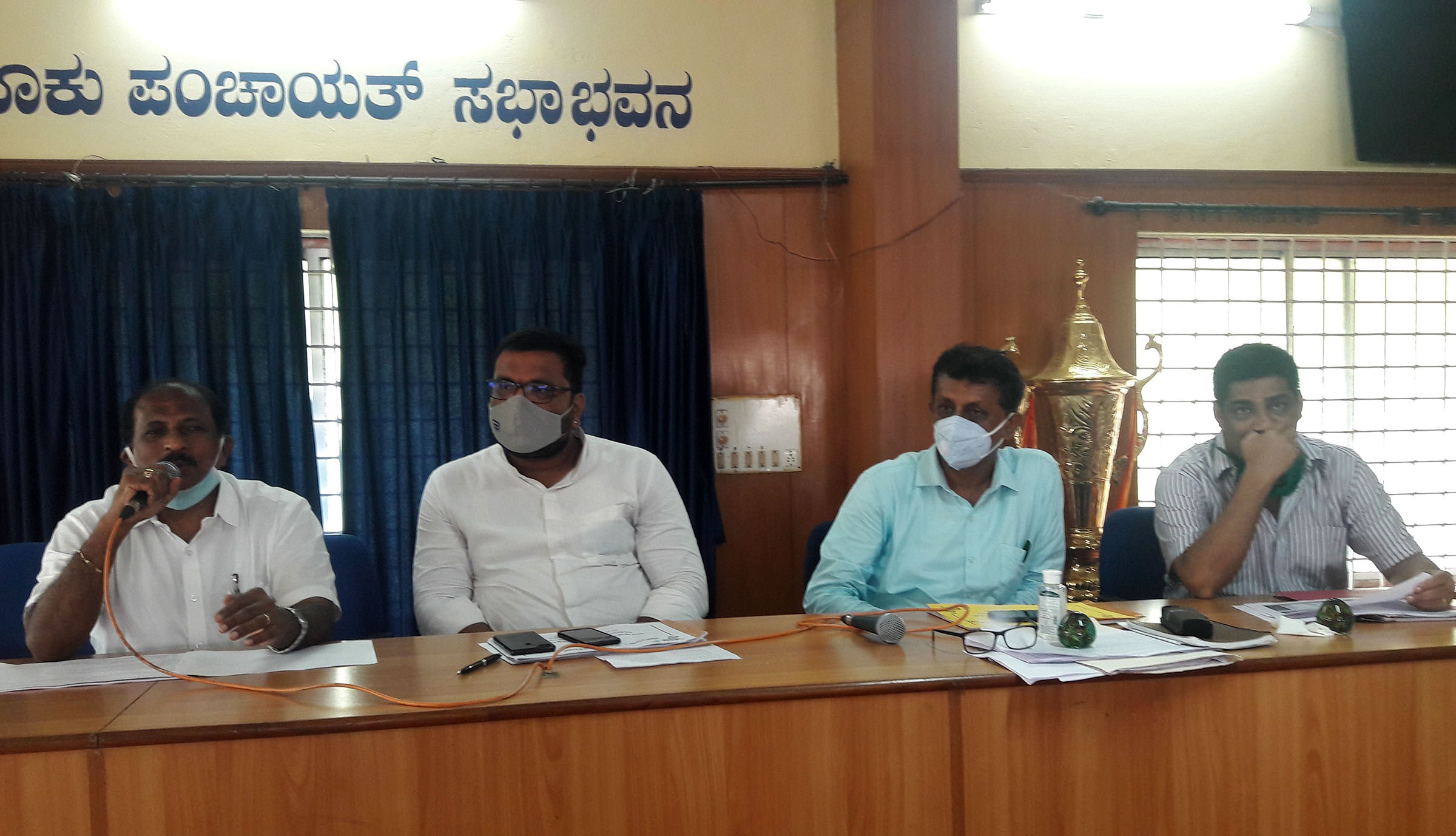 ಆಸ್ತಿ ಘೋಷಣೆ ಸಲ್ಲಿಸದ ಗ್ರಾಪಂ, ತಾಪಂ ಸದಸ್ಯರು : ಉಡುಪಿ ತಾಪಂ ಸಾಮಾನ್ಯ ಸಭೆಯಲ್ಲಿ ಅಸಮಾಧಾನ