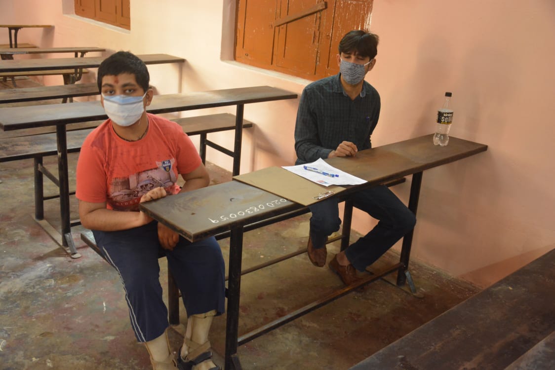 ಚಿಕ್ಕಮಗಳೂರು: ಗೊಂದಲಗಳಿಲ್ಲದೇ ಮೊದಲ ದಿನದ ಪರೀಕ್ಷೆ ಬರೆದ ಎಸೆಸೆಲ್ಸಿ ವಿದ್ಯಾರ್ಥಿಗಳು