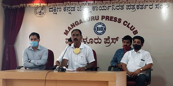 ತೈಲ ಬೆಲೆ ನಿಯಂತ್ರಿಸದಿದ್ದರೆ ಪ್ರತಿಭಟನೆ: ಟ್ಯಾಕ್ಸಿ, ಮ್ಯಾಕ್ಸಿಕ್ಯಾಬ್ ಚಾಲಕರ ಎಚ್ಚರಿಕೆ