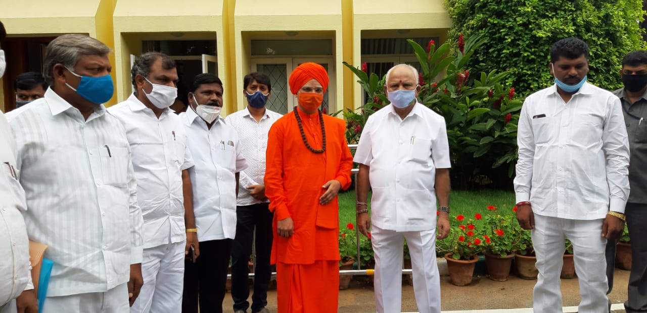 ವಿಧಾನ ಪರಿಷತ್ ಸದಸ್ಯ ಸ್ಥಾನ: ಹಿಂದುಳಿದ ಸಮಾಜಕ್ಕೆ ಪ್ರಾಮುಖ್ಯತೆ ನೀಡಲು ಸಿಎಂಗೆ ಮನವಿ