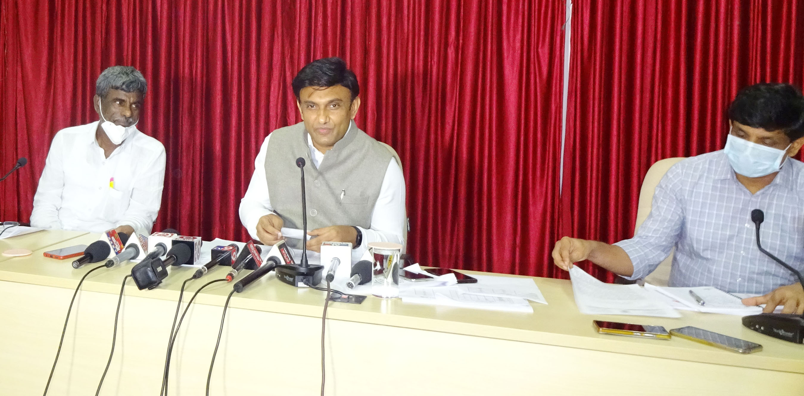 ಕೊರೋನ ಸೊಂಕಿತರು ಸಾಮಾಜಿಕ ಕಳಂಕಿತರಲ್ಲ : ಡಾ.ಸುಧಾಕರ್