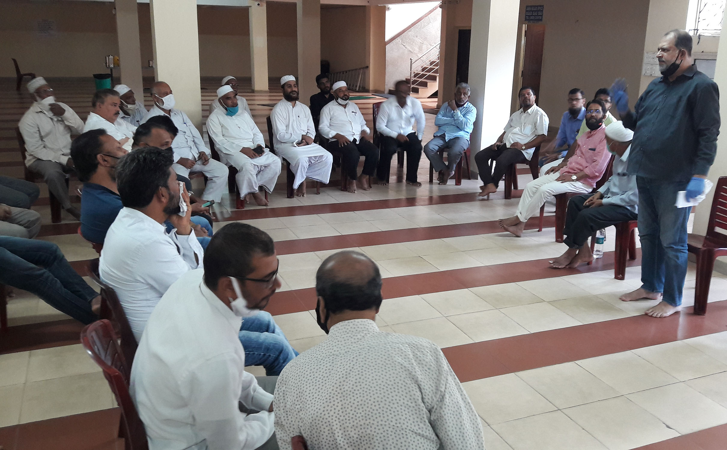 ಮಸೀದಿಗಳನ್ನು ಗ್ರಾಮಾಂತರದಲ್ಲಿ ತೆರೆಯಲು, ನಗರಗಳಲ್ಲಿ ಸದ್ಯಕ್ಕೆ ತೆರೆಯದಂತೆ ನಿರ್ದೇಶನ