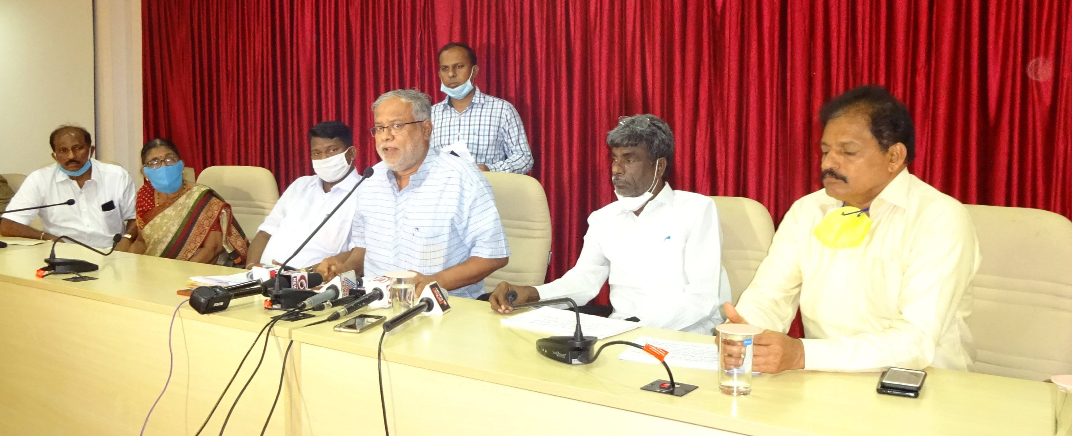 ​ರಾಜ್ಯದಲ್ಲಿ ಆಗಸ್ಟ್‌ನಲ್ಲಿ ಶಾಲೆಗಳು ಆರಂಭ: ಸಚಿವ ಸುರೇಶ್ ‌ಕುಮಾರ್