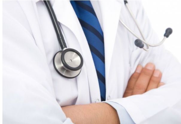 ವೈದ್ಯ ಶಸ್ತ್ರ ಇಲ್ಲದೆ ನಾಡು ಕಾಯುವ ಯೋಧ