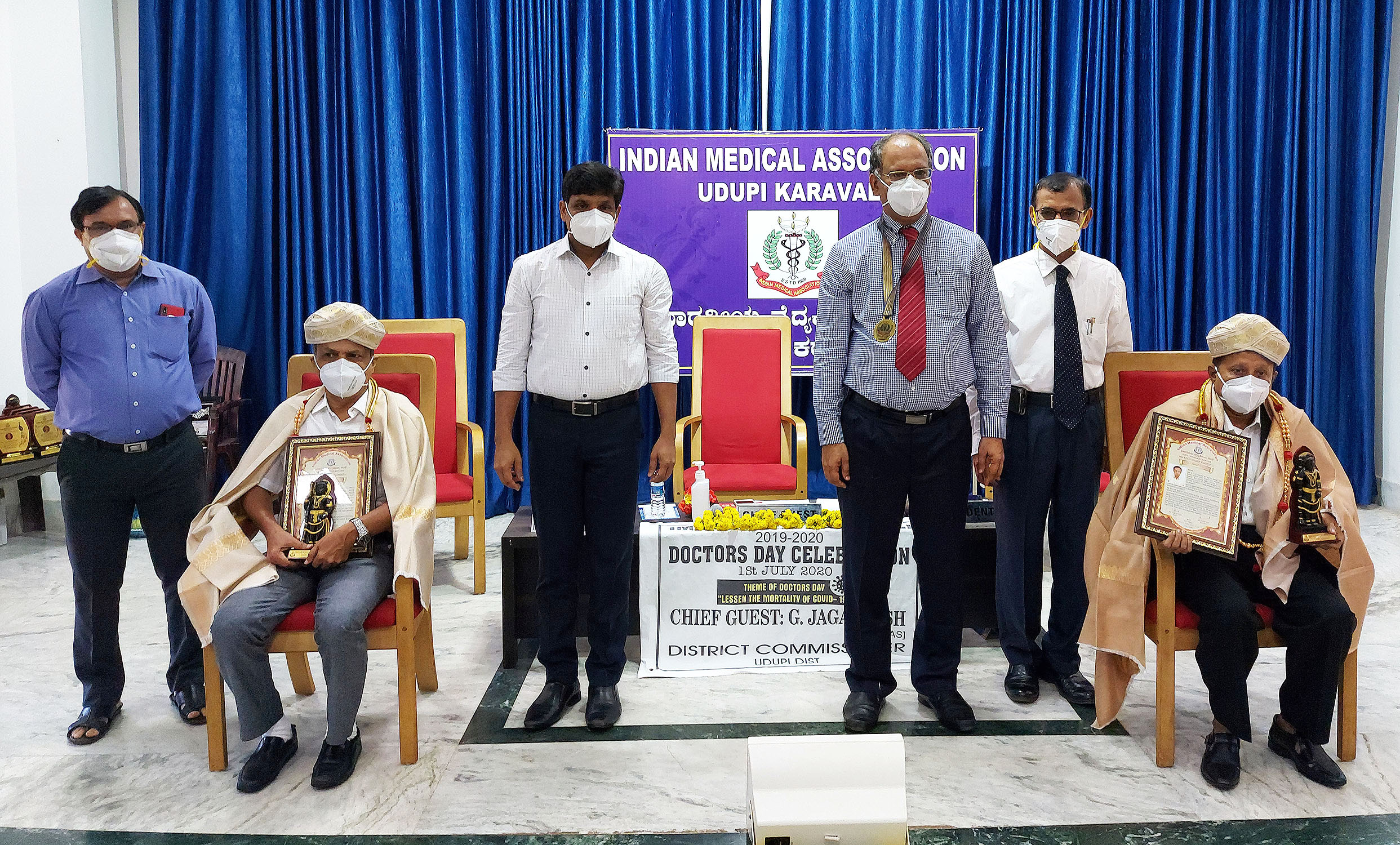 ಕೊರೋನ ವಾರಿಯರ್ಸ್‌ಗಳಿಗೆ ಸೋಂಕು ತಗಲದಂತೆ ಹೆಚ್ಚಿನ ತರಬೇತಿ: ವೈದ್ಯರ ದಿನಾಚರಣೆಯಲ್ಲಿ ಉಡುಪಿ ಡಿಸಿ