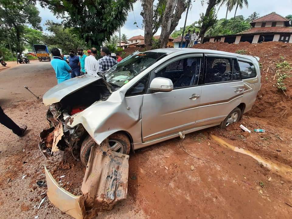 ದ.ಕ ಜಿಲ್ಲಾ ಬಿಜೆಪಿ ಅಧ್ಯಕ್ಷರ ಕಾರು ಅಪಘಾತ