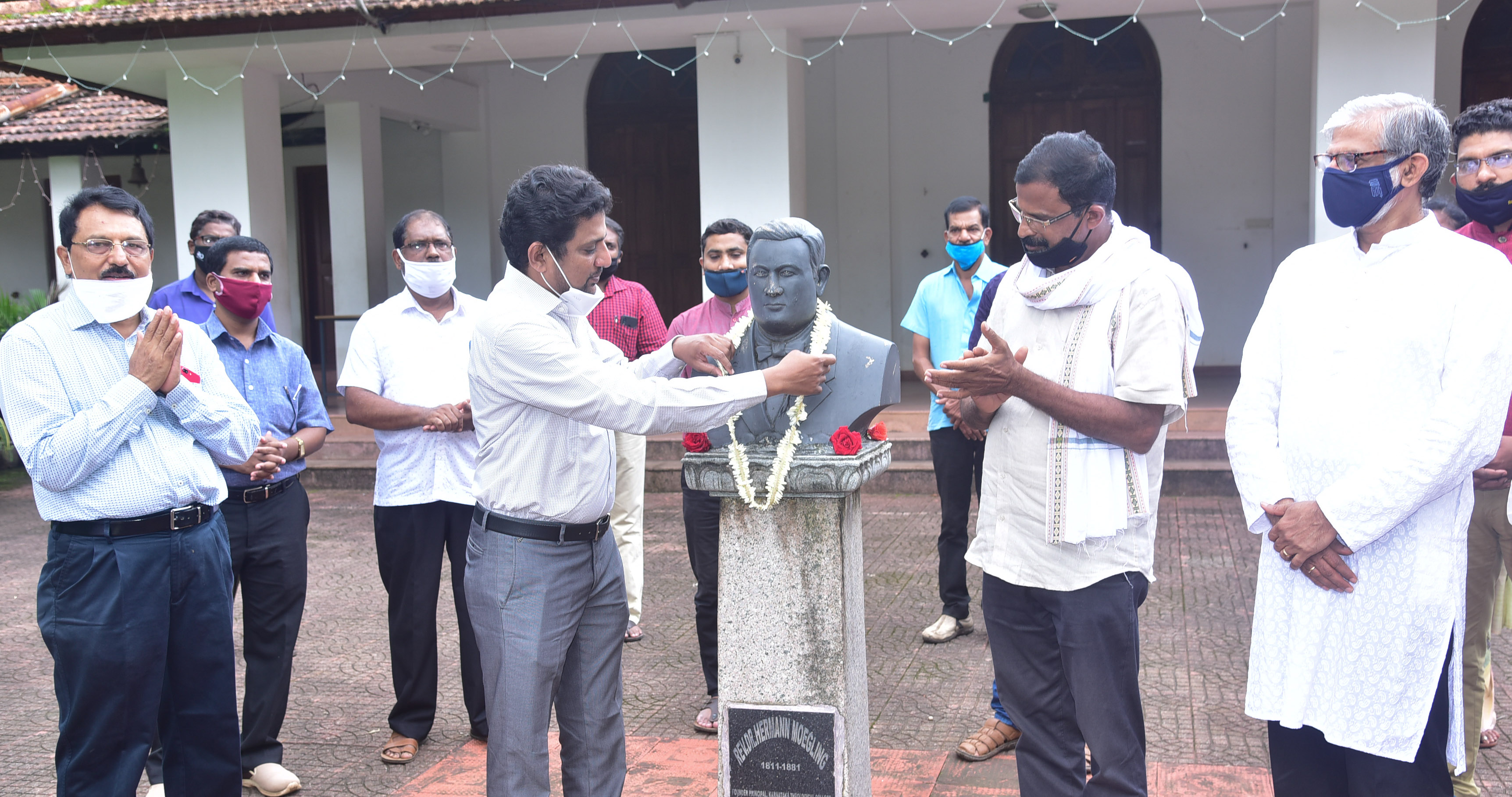 ಸಂಕಷ್ಟ ಪರಿಸ್ಥಿತಿಯ ನಿಭಾವಣೆಯಲ್ಲಿ ಆರ್ಥಿಕತೆ ಅವಲಂಬಿತ: ಪ್ರೊ. ನರಹರಿ