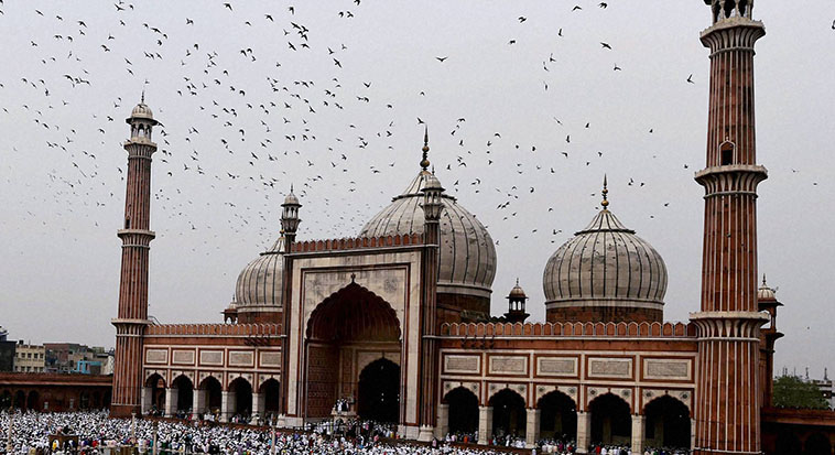 ಬೆಂಗಳೂರು, ದಕ್ಷಿಣ ಕನ್ನಡ, ಕಲಬುರಗಿ, ಧಾರವಾಡ ಜಿಲ್ಲೆಗಳ ಮಸೀದಿಗಳಲ್ಲಿ ಸಾಮೂಹಿಕ ಪ್ರಾರ್ಥನೆ ನಿರ್ಬಂಧ