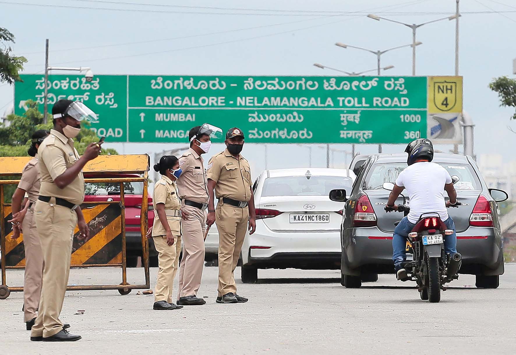 ಪೊಲೀಸರ ಜೊತೆ ಸ್ವಯಂ ಸೇವಕರಾಗಲು 9 ಸಾವಿರಕ್ಕೂ ಹೆಚ್ಚು ಜನರ ನೋಂದಣಿ
