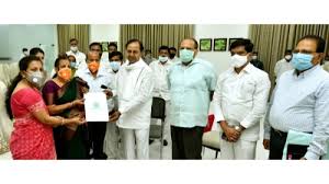 ಗಲ್ವಾನ್ ನಲ್ಲಿ ಹುತಾತ್ಮರಾಗಿದ್ದ ಕರ್ನಲ್ ಸಂತೋಷ್ ಬಾಬು ಪತ್ನಿ ಡೆಪ್ಯುಟಿ ಕಲೆಕ್ಟರ್ ಆಗಿ ನೇಮಕ